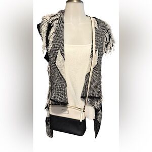 Sioni Petite Black & White Fringed Boho Vest. Size XL